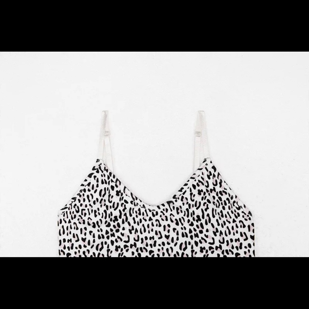 Leopard Activewear Set - Picture 4 of 7